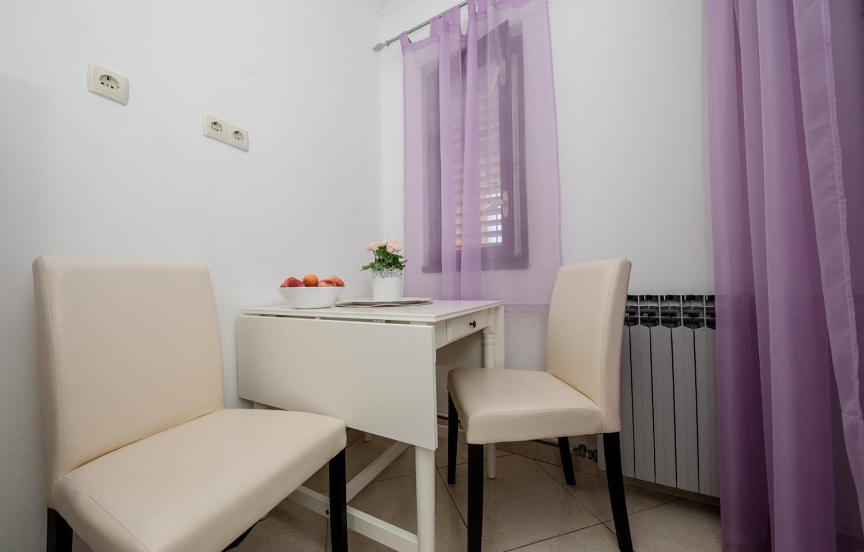 Apartments Makaus 수페타르스카 드라가 객실 사진