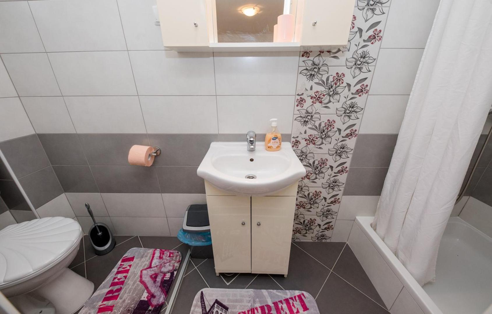 Apartments Makaus 수페타르스카 드라가 객실 사진